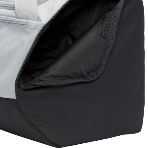 Torba Nike Brasilia S Duffel 9.0 szaro-czarna BA5957 077 Nike