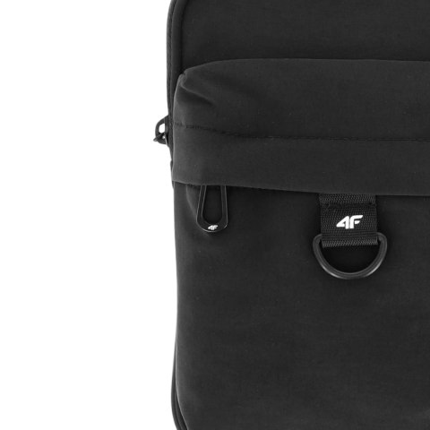 Torebka 4F U074 głęboka czerń 4FWSS25APOUU074 20S 4F
