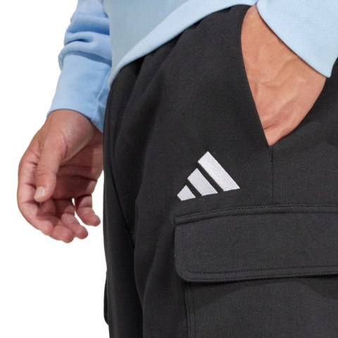 Spodenki męskie adidas Essentials Feelcozy Fleece Cargo czarne JE3869 Adidas