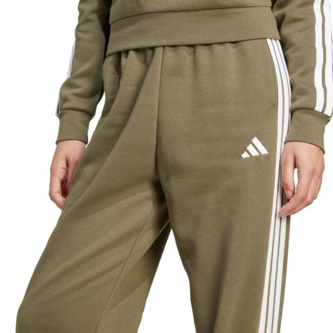 Spodnie damskie adidas Essentials 3-Stripes Fleece Loose-Fit oliwkowe JX7698 Adidas