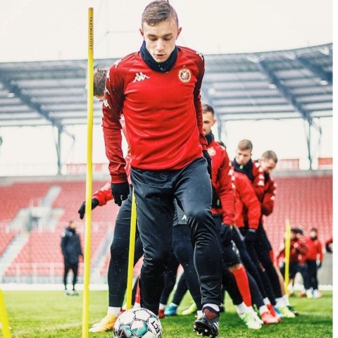 Tyczka treningowa Yakima Sport metalowa końcówka 1,6 m niebieska 100646 Yakima Sport