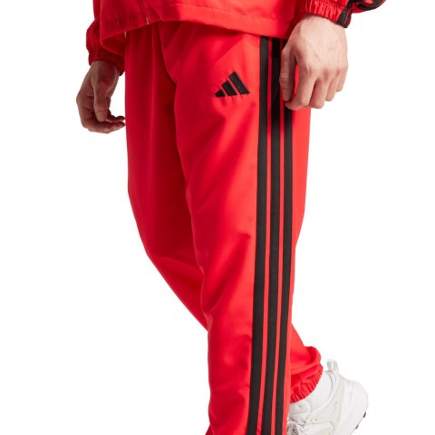 Dres męski adidas Sportswear Basic 3-Stripes Woven czerwony JI8851 Adidas